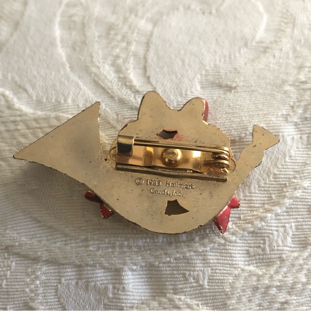 Vintage 1983 Hallmark Cards “Joy” Christmas brooch pin - Picture 2 of 3